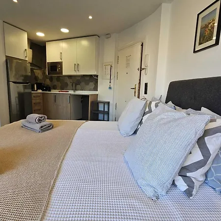 Διαμέρισμα Acogedor Moderno Con Piscina En Nerja, Perfecto Escapada *