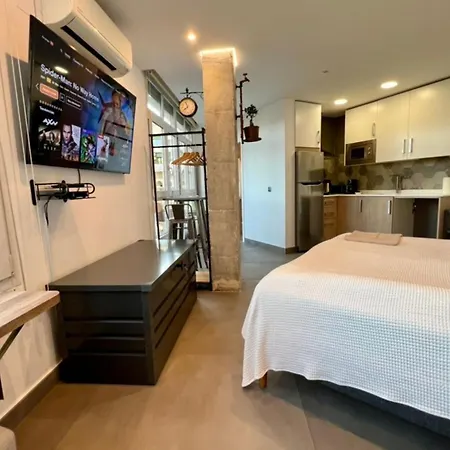 Acogedor Moderno Con Piscina En Nerja, Perfecto Escapada 公寓