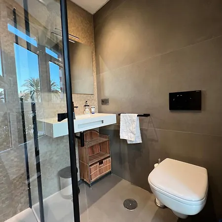 Acogedor Moderno Con Piscina En Nerja, Perfecto Escapada